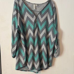Tacera Women's Chevron Blouse - Gray and Teal